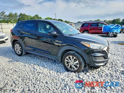 Czwarte zdjęcie samochodu z boku: 2019 HYUNDAI TUCSON SE VIN:KM8J23A41KU029242 - miniatura