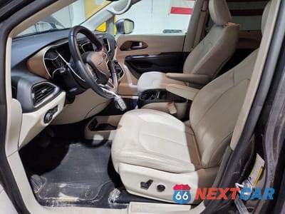 Zdjęcie 7 z 13 samochodu: 2017 CHRYSLER PACIFICA TOURING L VIN:2C4RC1BG3HR636086 - miniatura