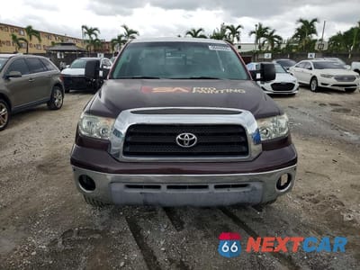 Piąte zdjęcie samochodu w środku: 2008 TOYOTA TUNDRA SR5 VIN:5TFRV54128X043105 - miniatura