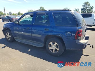 Drugie zdjęcie samochodu z przodu: 2004 CHEVROLET TRAILBLAZER LS VIN:1GNDT13S742136221 - miniatura