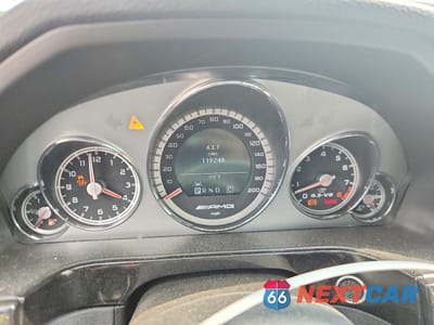 Zdjęcie 9 z 12 samochodu: 2010 MERCEDES-BENZ E 63 AMG VIN:WDDHF7HBXAA117067 - miniatura