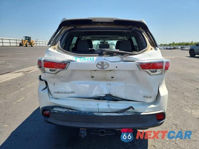 Zdjęcie 6 z 13 samochodu: 2016 TOYOTA HIGHLANDER XLE VIN:5TDKKRFH6GS126049 - miniatura