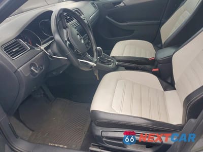 Zdjęcie 7 z 12 samochodu: 2016 VOLKSWAGEN JETTA SPORT VIN:3VWD17AJ3GM252148 - miniatura