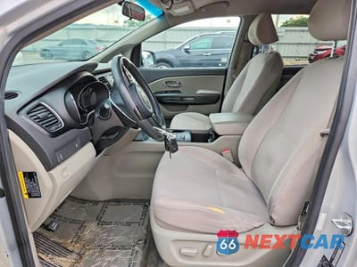 Zdjęcie 7 z 13 samochodu: 2017 KIA SEDONA LX VIN:KNDMB5C19H6242372 - miniatura