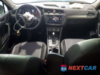Zdjęcie 8 z 13 samochodu: 2020 VOLKSWAGEN TIGUAN SE VIN:3VV2B7AX1LM068401 - miniatura