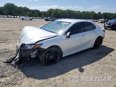 2024 TOYOTA CAMRY XSE 4T1K61AK8RU260726 - główne zdjęcie licytacji z USA - miniatura