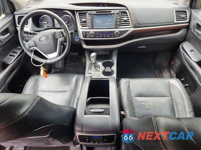 Zdjęcie 8 z 13 samochodu: 2015 TOYOTA HIGHLANDER HYBRID LIMITED VIN:5TDDCRFH2FS012389 - miniatura