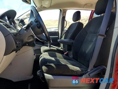 Zdjęcie 7 z 13 samochodu: 2015 DODGE GRAND CARAVAN SE VIN:2C4RDGBG7FR709635 - miniatura