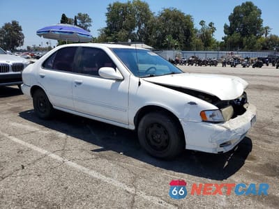 Czwarte zdjęcie samochodu z boku: 1998 NISSAN SENTRA BASE VIN:3N1AB41D8WL041479 - miniatura