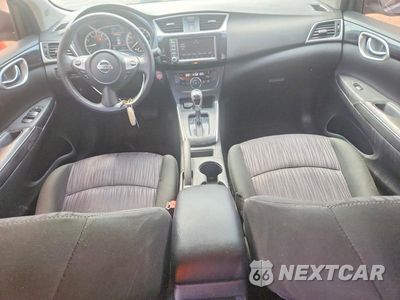 Zdjęcie 8 z 12 samochodu: 2019 NISSAN SENTRA SV VIN:3N1AB7AP4KY365702 - miniatura