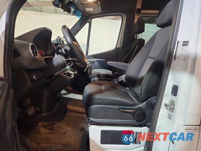 Zdjęcie 7 z 14 samochodu: 2025 MERCEDES-BENZ SPRINTER 2500 VIN:W1Z4KGHY0ST217703 - miniatura