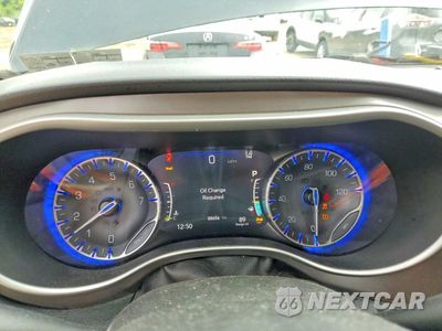 Zdjęcie 9 z 13 samochodu: 2021 CHRYSLER PACIFICA TOURING L VIN:2C4RC1BG9MR588989 - miniatura