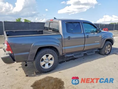 Trzecie zdjęcie samochodu z tyłu: 2014 TOYOTA TACOMA VIN:5TFJU4GN1EX056691 - miniatura