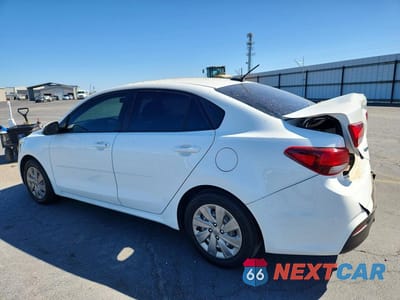 Drugie zdjęcie samochodu z przodu: 2019 KIA RIO S VIN:3KPA24AB8KE216632 - miniatura