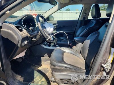 Zdjęcie 7 z 13 samochodu: 2019 JEEP COMPASS LATITUDE VIN:3C4NJDBB3KT595117 - miniatura