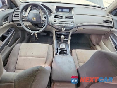 Zdjęcie 8 z 12 samochodu: 2008 HONDA ACCORD LXP VIN:JHMCP26488C037210 - miniatura