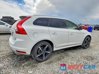 Trzecie zdjęcie samochodu z tyłu: 2016 VOLVO XC60 T6 R-DESIGN VIN:YV449MRP8G2874526 - miniatura