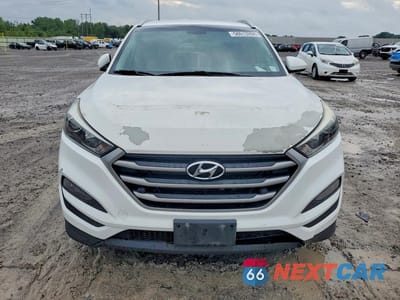 Piąte zdjęcie samochodu w środku: 2018 HYUNDAI TUCSON SEL VIN:KM8J3CA43JU743286 - miniatura