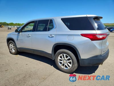 Drugie zdjęcie samochodu z przodu: 2019 CHEVROLET TRAVERSE LS VIN:1GNERFKW1KJ135685 - miniatura
