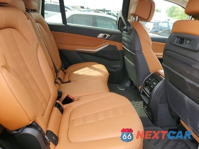 Zdjęcie 11 z 13 samochodu: 2022 BMW X7 XDRIVE40I VIN:5UXCW2C0XN9K89411 - miniatura