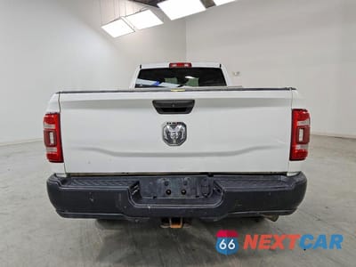 Zdjęcie 6 z 12 samochodu: 2019 RAM 2500 TRADESMAN VIN:3C6UR4HJ9KG573755 - miniatura