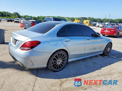 Trzecie zdjęcie samochodu z tyłu: 2017 MERCEDES-BENZ C 300 VIN:55SWF4JB4HU211780 - miniatura