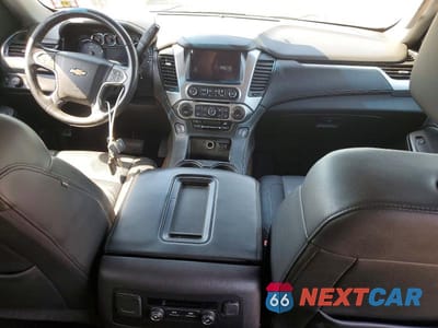 Zdjęcie 8 z 13 samochodu: 2016 CHEVROLET SUBURBAN K1500 LT VIN:1GNSKHKC6GR368172 - miniatura