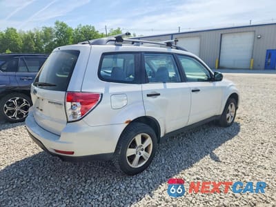 Trzecie zdjęcie samochodu z tyłu: 2011 SUBARU FORESTER 2.5X VIN:JF2SHABC3BH737181 - miniatura