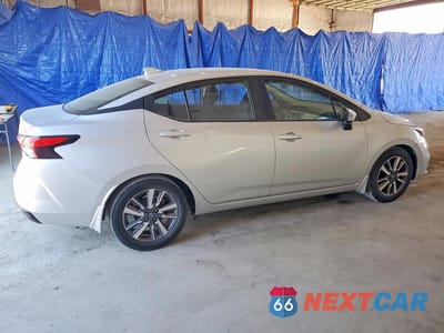 Trzecie zdjęcie samochodu z tyłu: 2020 NISSAN VERSA SV VIN:3N1CN8EV8LL808012 - miniatura