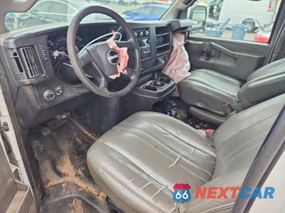 Zdjęcie 7 z 13 samochodu: 2017 GMC SAVANA G2500 VIN:1GTW7AFF2H1137860 - miniatura