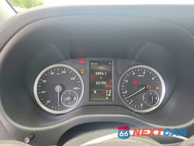 Zdjęcie 9 z 12 samochodu: 2021 MERCEDES-BENZ METRIS VIN:W1WV0FEY9M3913078 - miniatura