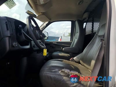 Zdjęcie 7 z 13 samochodu: 2010 CHEVROLET EXPRESS G2500 VIN:1GCZGFBA2A1144074 - miniatura