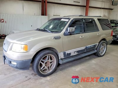 2004 FORD EXPEDITION XLT 1FMRU15WX4LA67106 - główne zdjęcie licytacji z USA - miniatura