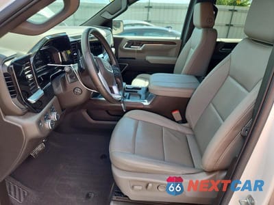 Zdjęcie 7 z 12 samochodu: 2025 GMC SIERRA K1500 SLT VIN:3GTUUDED7SG131126 - miniatura