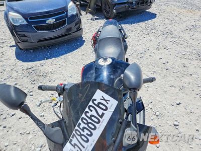 Piąte zdjęcie samochodu w środku: 2001 YAMAHA FZS10 VIN:JYARN07E41A000410 - miniatura