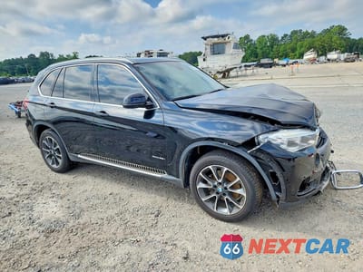 Czwarte zdjęcie samochodu z boku: 2018 BMW X5 XDRIVE35I VIN:5UXKR0C58J0Y05637 - miniatura
