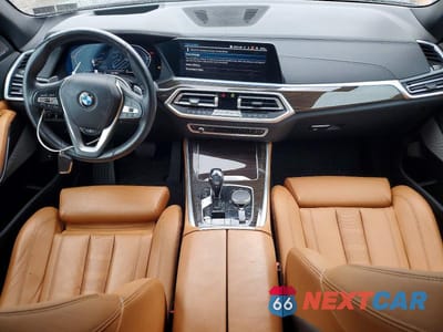 Zdjęcie 8 z 13 samochodu: 2021 BMW X5 XDRIVE45E VIN:5UXTA6C07M9F25164 - miniatura