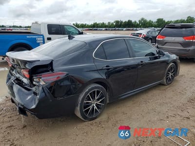Trzecie zdjęcie samochodu z tyłu: 2022 TOYOTA CAMRY HYBRID NIGHTSH VIN:4T1G11AK5NU710816 - miniatura