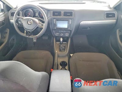 Zdjęcie 8 z 12 samochodu: 2016 VOLKSWAGEN JETTA SE VIN:3VWD67AJ9GM359769 - miniatura