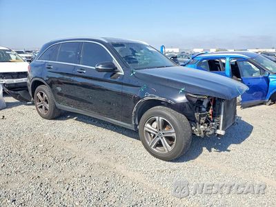 Czwarte zdjęcie samochodu z boku: 2018 MERCEDES-BENZ GLC 300 4MATIC VIN:WDC0G4KB6JV094935 - miniatura