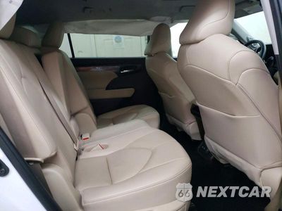 Zdjęcie 11 z 14 samochodu: 2021 TOYOTA HIGHLANDER HYBRID LIMITED VIN:5TDDBRCH5MS531344 - miniatura