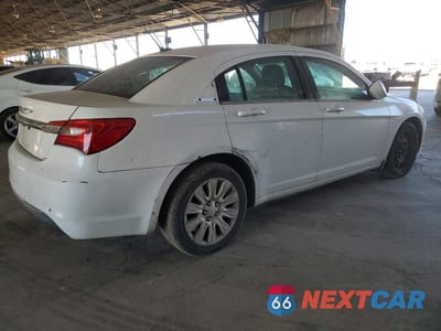 Trzecie zdjęcie samochodu z tyłu: 2014 CHRYSLER 200 LX VIN:1C3CCBAB3EN212759 - miniatura