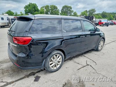 Trzecie zdjęcie samochodu z tyłu: 2020 KIA SEDONA EX VIN:KNDMB5C12L6648082 - miniatura