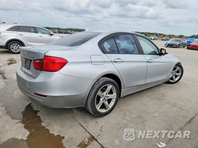 Trzecie zdjęcie samochodu z tyłu: 2013 BMW 320 I VIN:WBA3B1C58DF461841 - miniatura