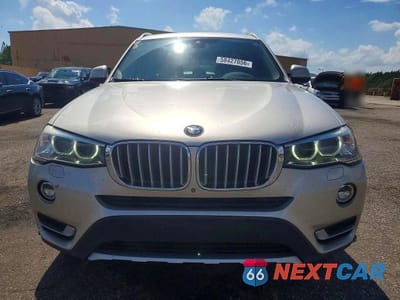 Piąte zdjęcie samochodu w środku: 2017 BMW X3 SDRIVE28I VIN:5UXWZ7C57H0U46088 - miniatura