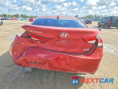 Zdjęcie 6 z 12 samochodu: 2013 HYUNDAI ELANTRA LIMITED VIN:KMHDH4AE4DU507330 - miniatura