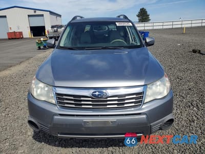 Piąte zdjęcie samochodu w środku: 2010 SUBARU FORESTER 2.5X PREMIUM VIN:JF2SH6CC3AH908053 - miniatura