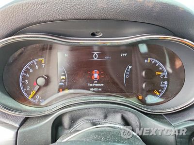Zdjęcie 9 z 13 samochodu: 2020 JEEP GRAND CHEROKEE LIMITED VIN:1C4RJFBG7LC441385 - miniatura