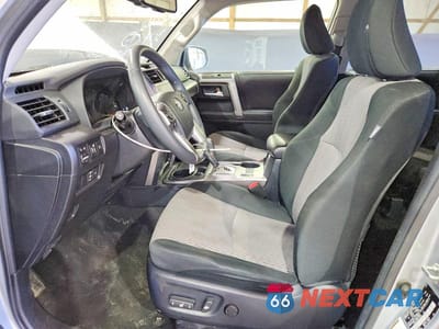 Zdjęcie 7 z 13 samochodu: 2024 TOYOTA 4RUNNER SR5 VIN:JTEEU5JR0R5314523 - miniatura