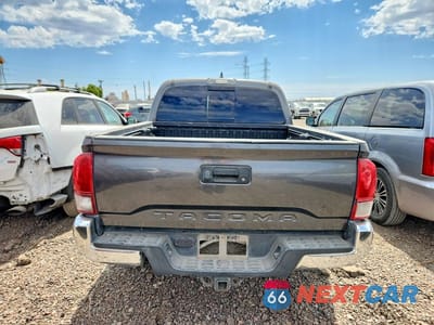 Zdjęcie 6 z 12 samochodu: 2019 TOYOTA TACOMA SR5 V6 VIN:3TMCZ5ANXKM211653 - miniatura